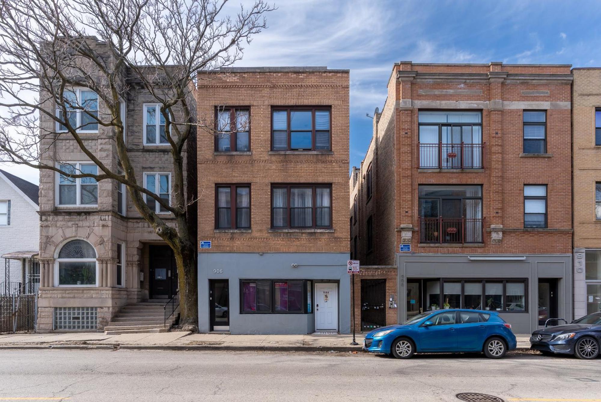 Apartment Ukrainian Village 3Br Apartment *