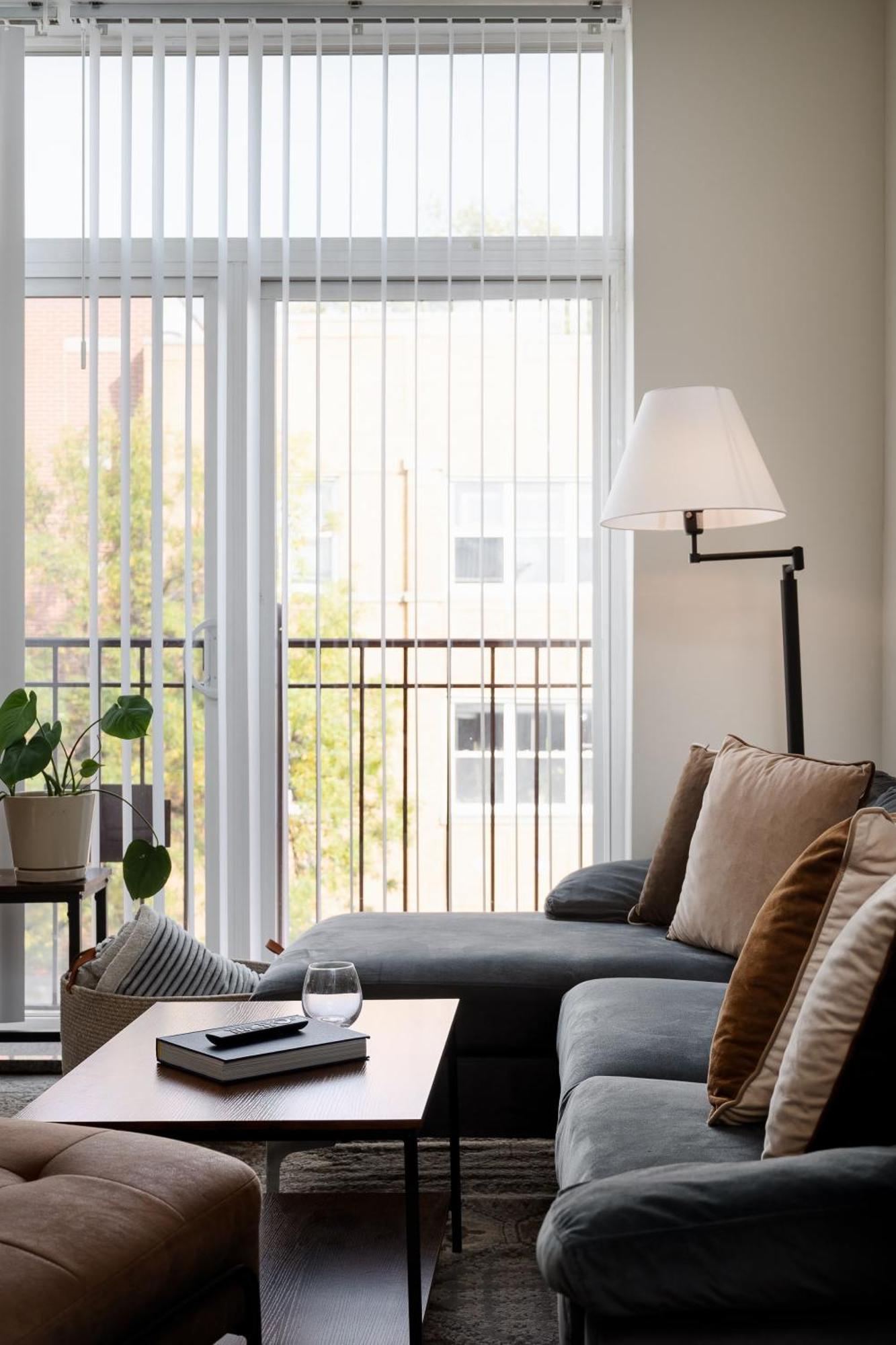 Ukrainian Village 3Br Apartment *