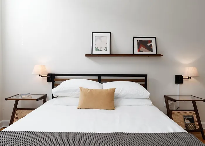 Ukrainian Village 3Br Apartment