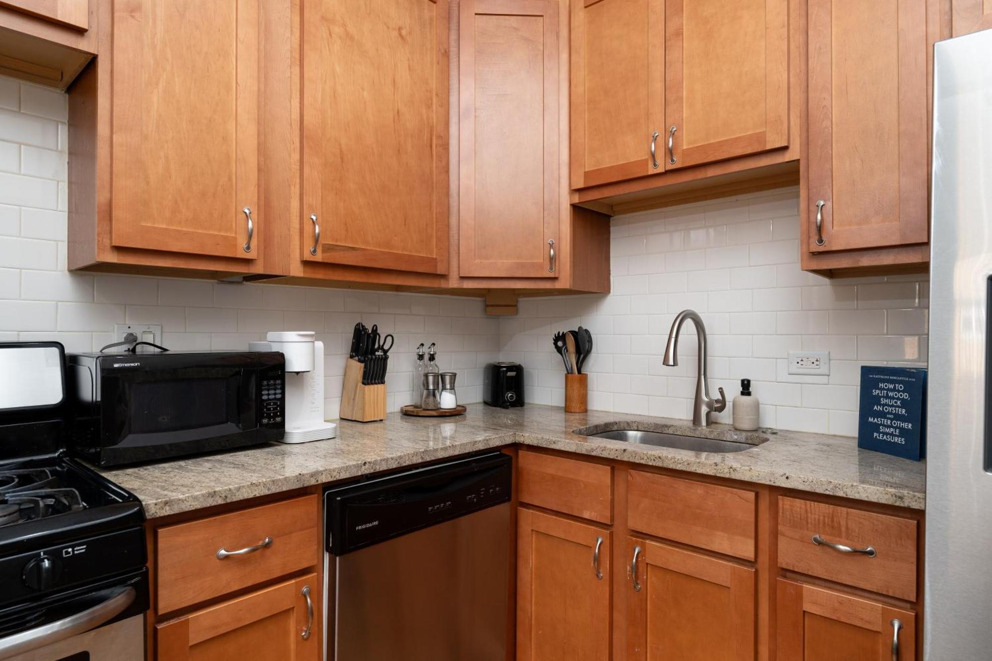 Ukrainian Village 3Br Apartment * Chicago