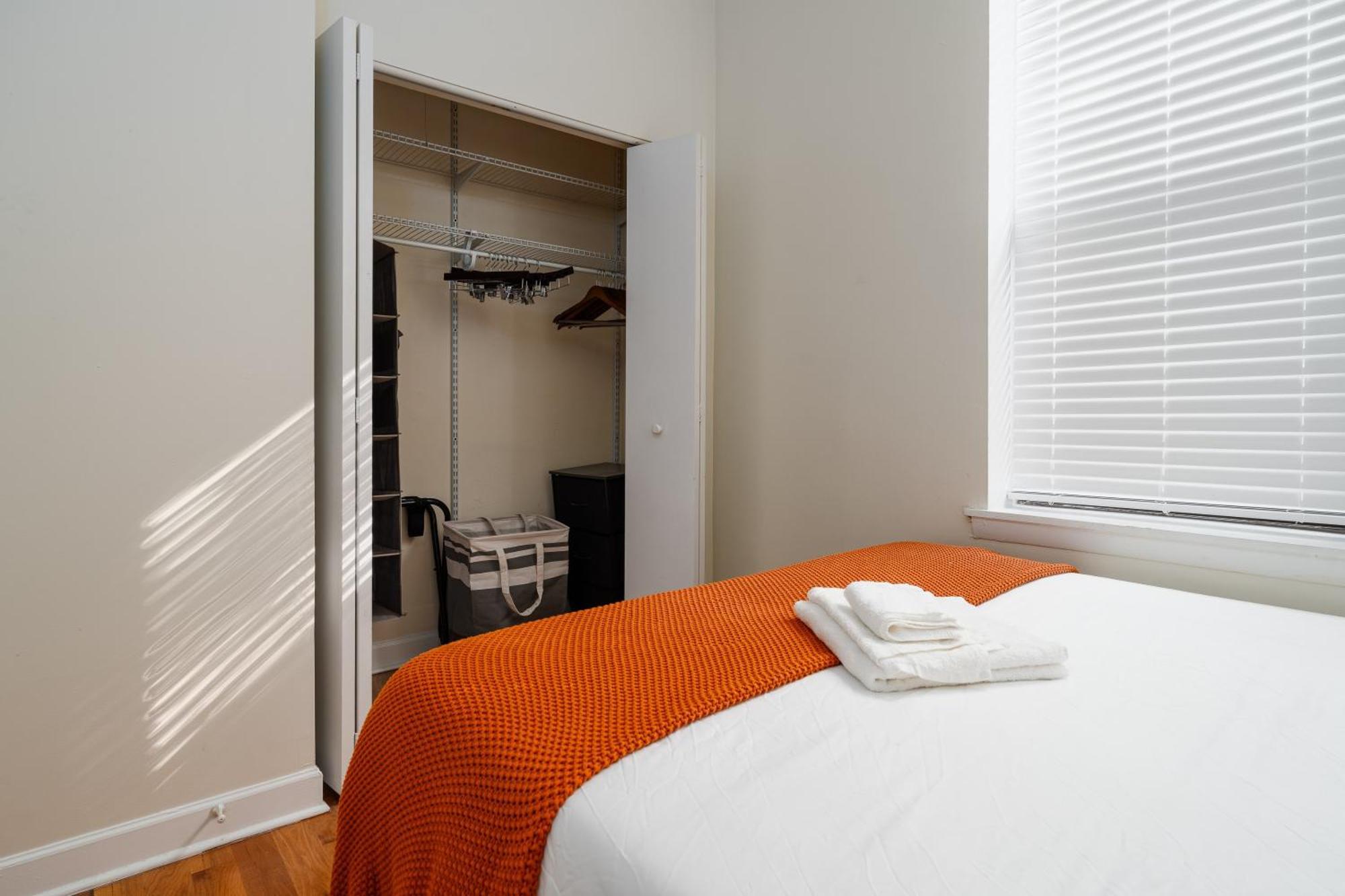 Ukrainian Village 3Br Apartment * Chicago